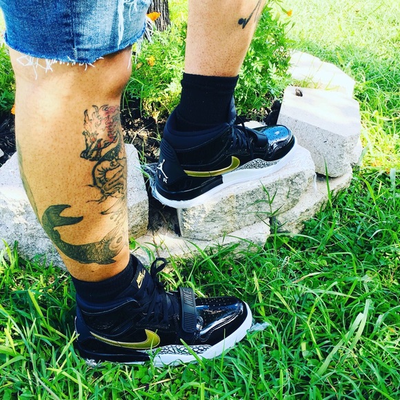 JORDAN LEGACY 312 “METALLIC GOLD” - Picture 4 of 8